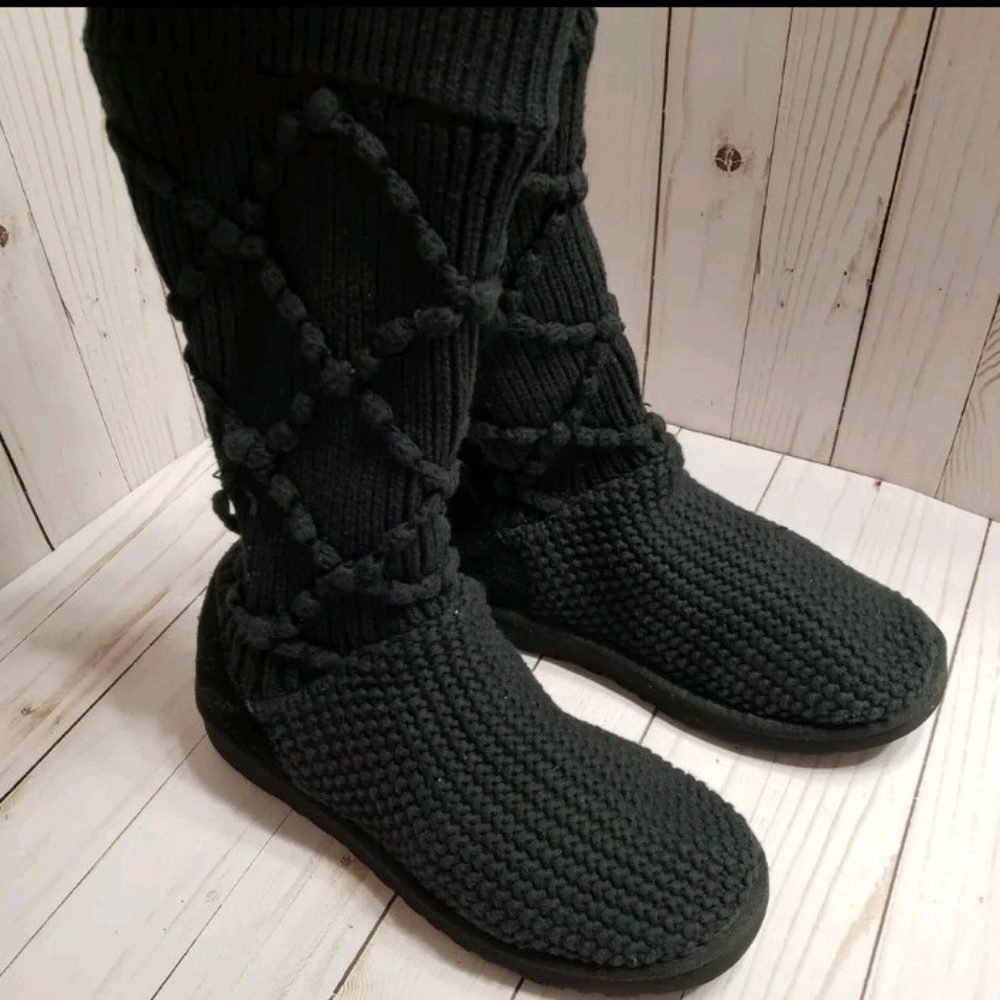 Ugg knit boots